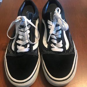 Black Old Skool Vans Size 8.5 (women)
